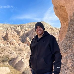 Meet your Posher, Chris